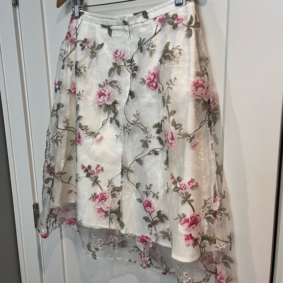 Sheer Chiffon Overlay Floral Skirt - Picture 3 of 8
